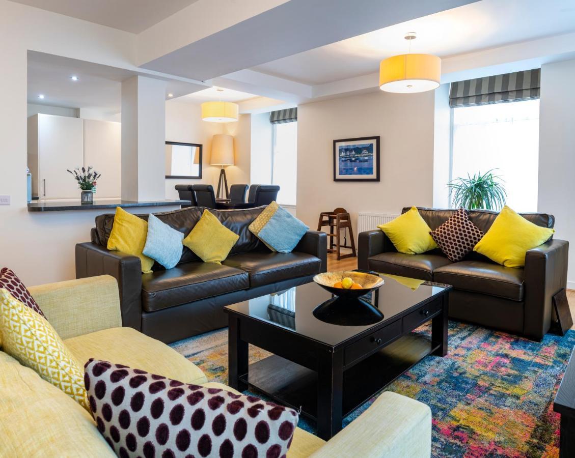 Inverness City Suites Extérieur photo