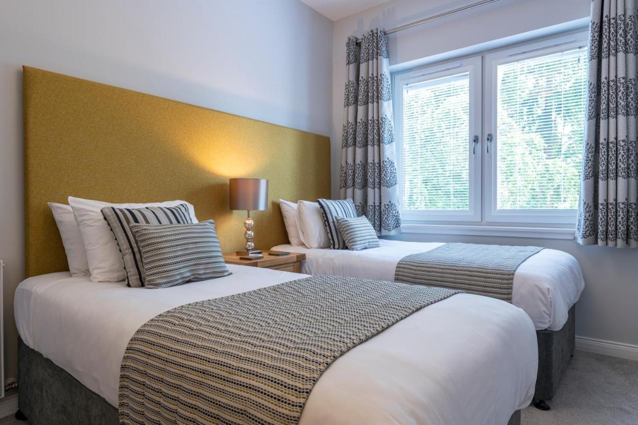 Inverness City Suites Extérieur photo