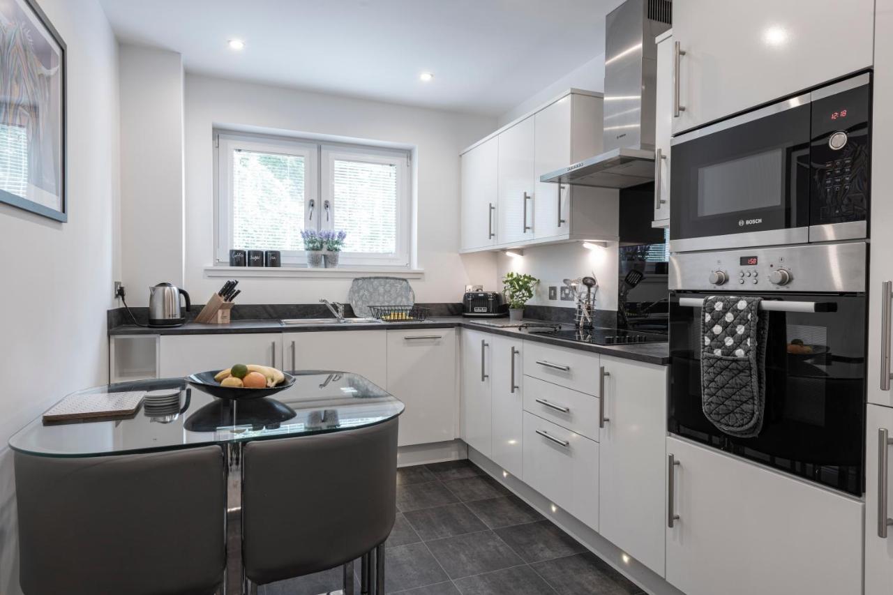 Inverness City Suites Extérieur photo