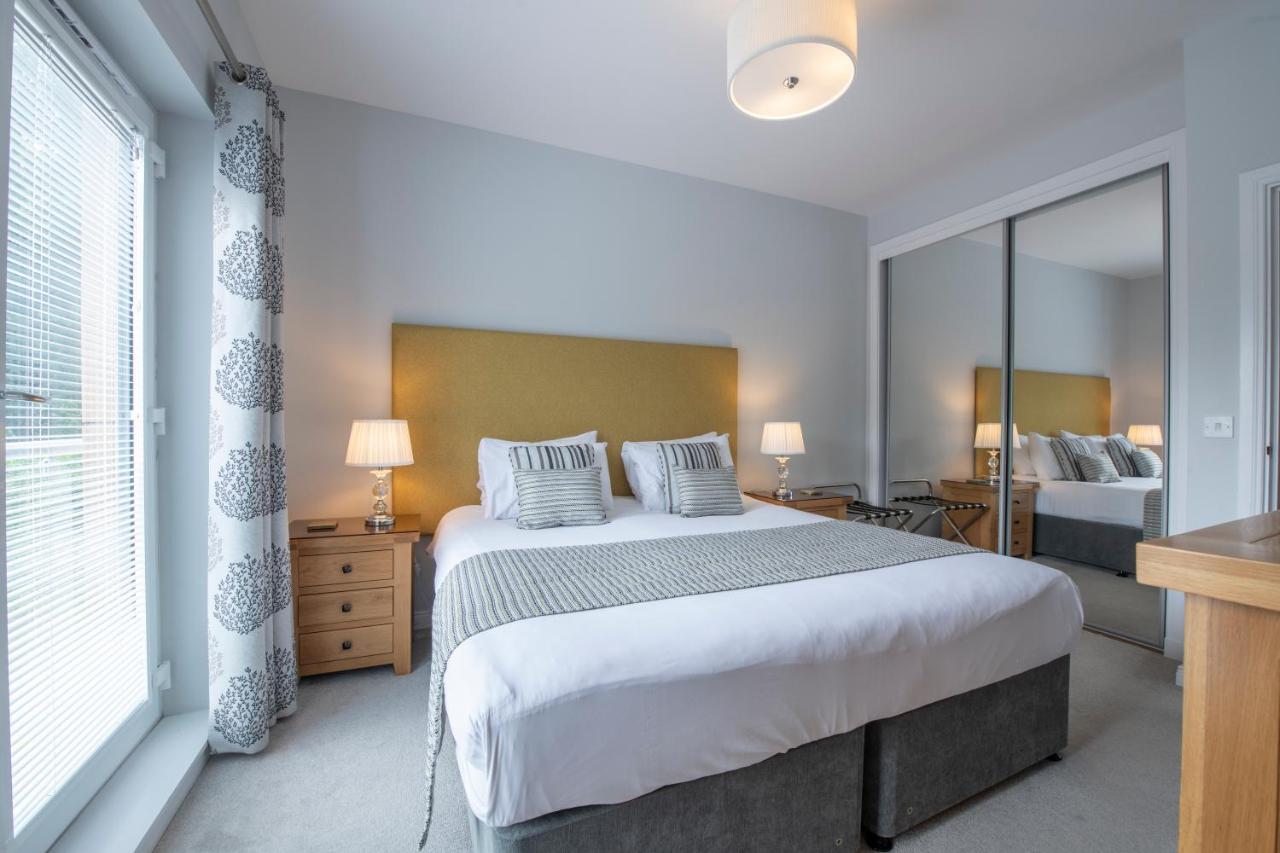 Inverness City Suites Extérieur photo