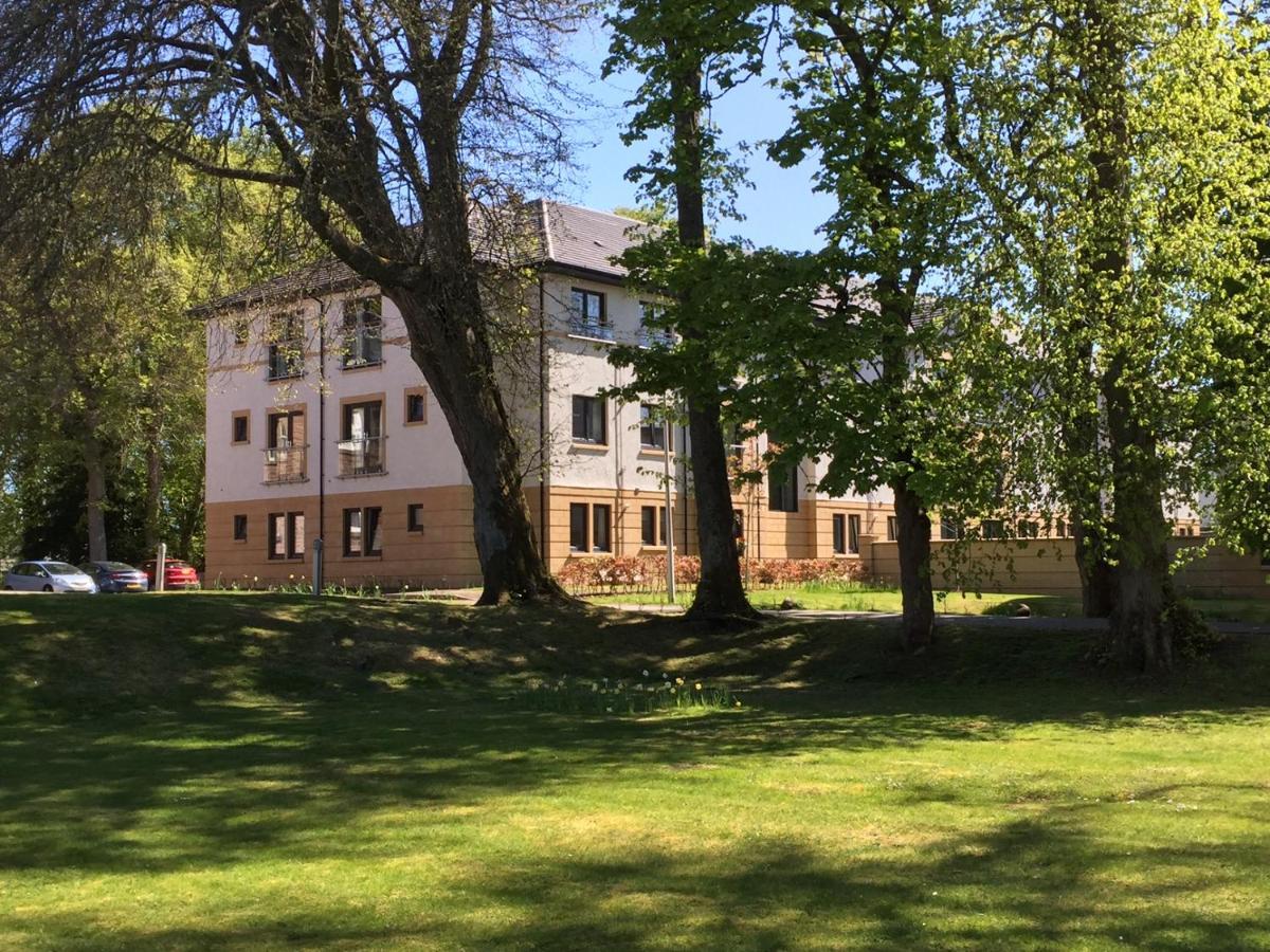 Inverness City Suites Extérieur photo